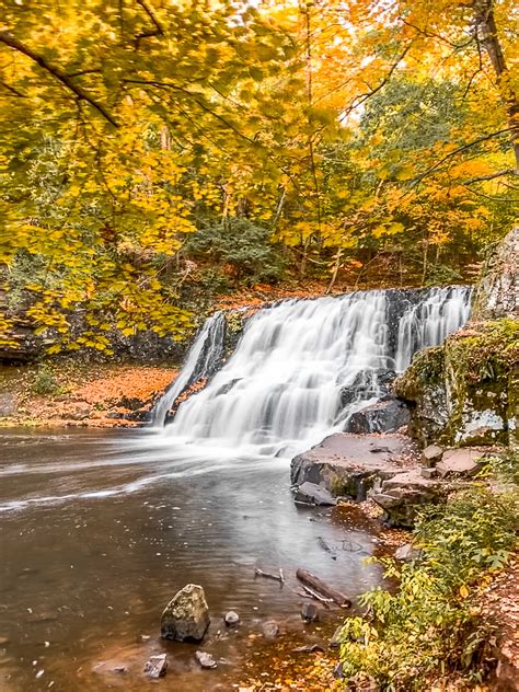 15+ Frighteningly Fun Fall Activities In Connecticut — The Purposely Lost