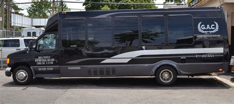 18 Passenger Party Limo Bus Rental in NYC, NJ | MyNYCPartyBus