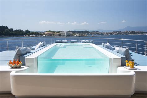 O'PTASIA Yacht Charter Details, Golden Yachts | CHARTERWORLD Luxury Superyachts