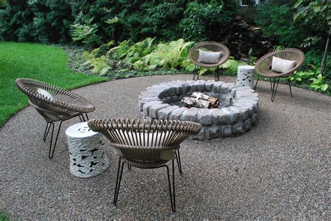 Landscape Tasty Mulch Ideas For Landscaping In Square Fire Pit ...