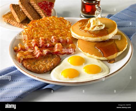 Hash Browns Stock Photos & Hash Browns Stock Images - Alamy