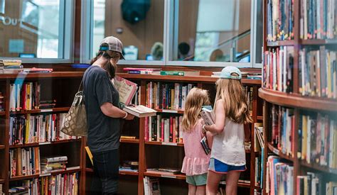 Friends of Fayetteville Public Library to host $5 "fill-a-bag" book sale on Sept. 14 ...