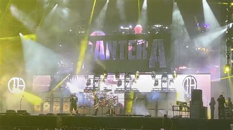 "Pantera" Play Their First Concert in Over 21 Years - showbizztoday