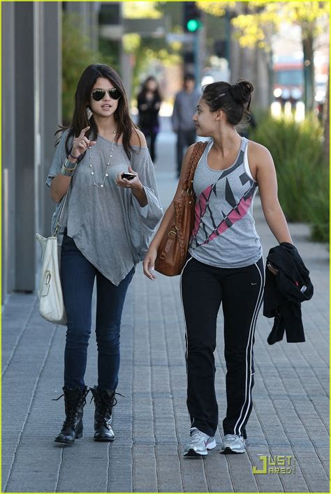 Selena Gomez & Francia Raisa: Panera Bread Pals | Photo 403409 - Photo ...