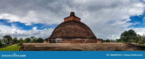 Panoramic View on a Huge Stupa of Jetavanaramaya Stock Photo - Image of ...