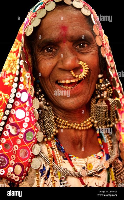 Lambani Tribe People Stock Photo: 43287392 - Alamy