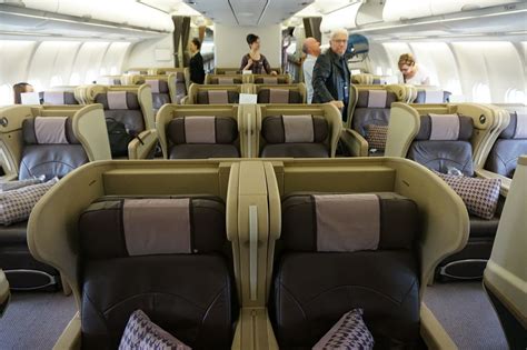 Review: Singapore Airlines A330 Business Class Hanoi to Singapore | The ...