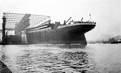 RMS Titanic being launched at Harland & Wolff shipyards in Belfast ...