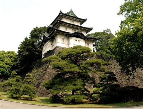 Top 10 Amazing Facts about Imperial Palace in Tokyo - Discover Walks Blog