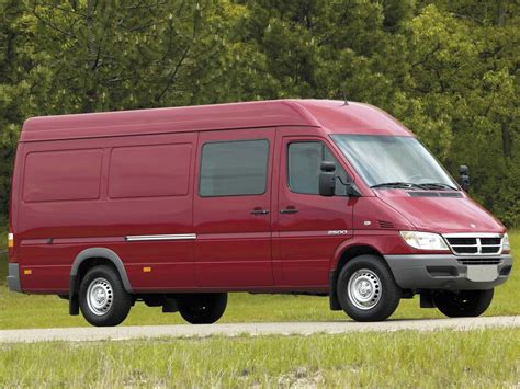 Dodge Sprinter 2500 Crew Van 1st Generation 2.7 CDI