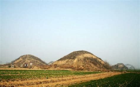 Chinese Pyramids, Ancient Pyramids Xian China - Easy Tour China