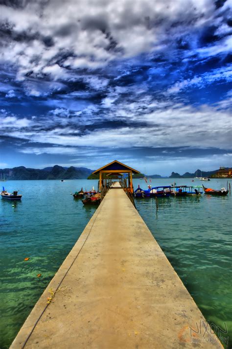 Pantai Cenang, Langkawi by fighteden on DeviantArt