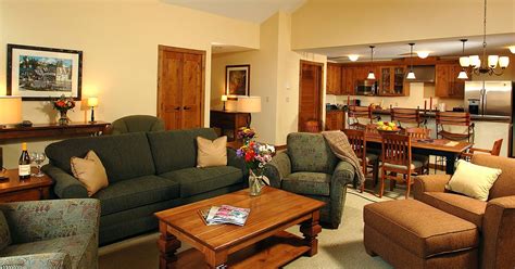 Lodge at Mountaineer Square Rooms: Pictures & Reviews - Tripadvisor