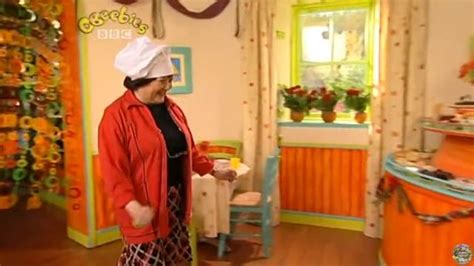 CBeebies | Balamory - S02 Episode 63 (The Snowflake Fairy) - Vanillo