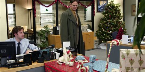 The Office: 10 Best Pranks Pulled On Dwight Schrute