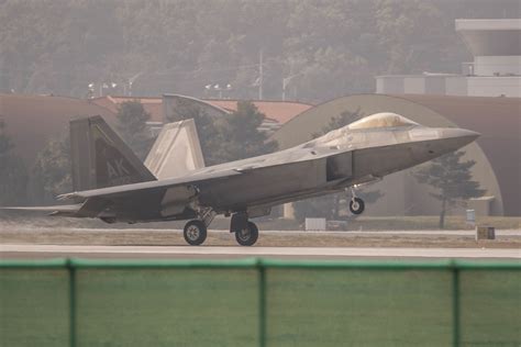 F 22 Raptor Take Off