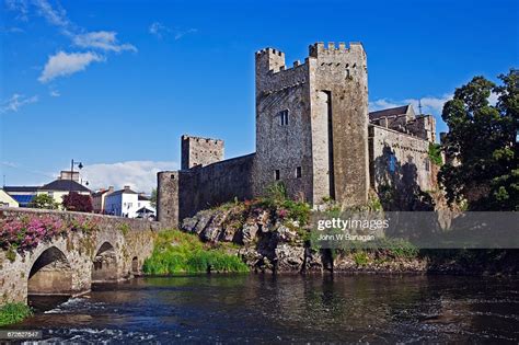 Cahir Castle Tipperary Ireland High-Res Stock Photo - Getty Images