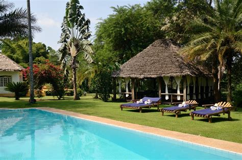 ARUSHA SAFARI LODGE – Leopard Tours Tanzania