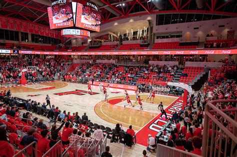 Fairfield opens Leo D. Mahoney Arena with basketball win