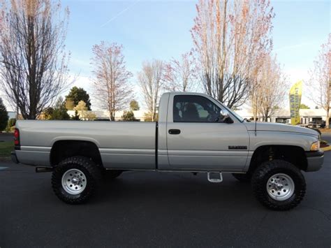 1995 Dodge Ram 2500 4X4 / 12-valve 5.9L CUMMINS Diesel / LIFTED