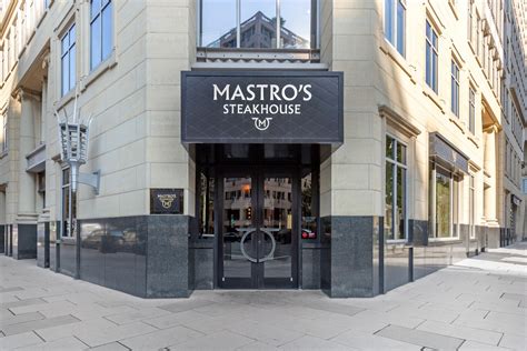 Washington DC | Hours + Location | Mastro's | Classic Steakhouses and Ocean Club Seafood in the US