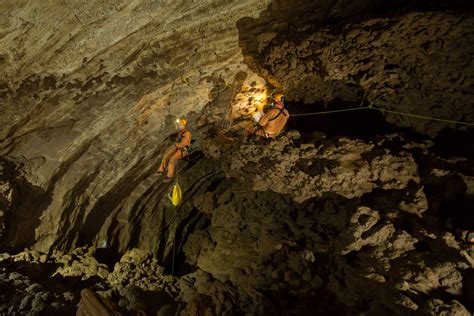 ESA - Exploring CAVES – 2014