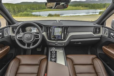 Volvo XC60 2018 Interior