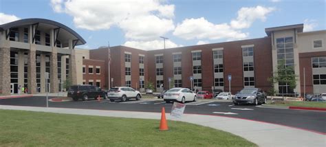 Walton High School charter renewal, $40M in construction loans approved by Cobb school board ...