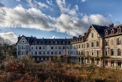 5 Abandoned Places to Discover in France