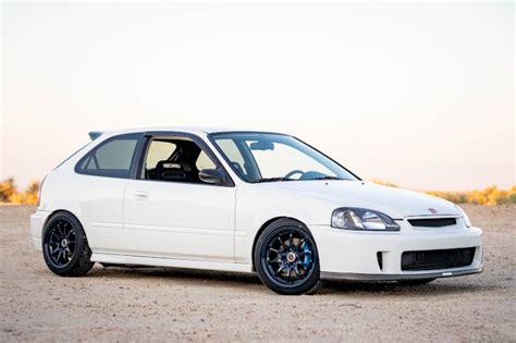 Don Vo - 2000 Honda Civic Hatchback EK - Stance Auto Magazine