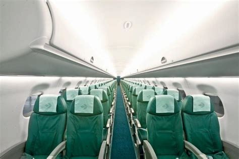 Embraer 190 interior photos