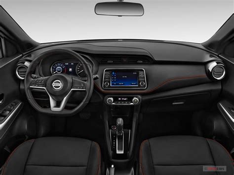 2019 Nissan Kicks: 62 Interior Photos | U.S. News