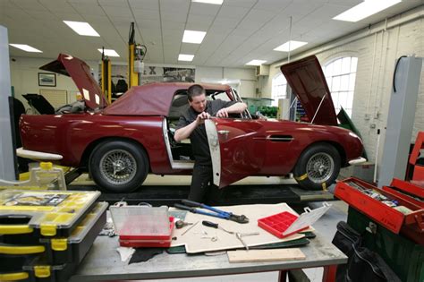 Aston Martin Works Service to Host 2009 Bonhams Auction - autoevolution