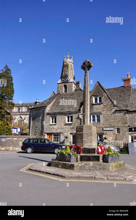 England gloucestershire minchinhampton church hi-res stock photography and images - Alamy