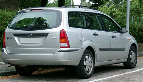 File:Ford Focus rear 20020225.jpg - Wikimedia Commons