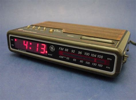 Vintage Digital Alarm Clock Radio AM-FM Tuner Red Lit LED Time - Etsy