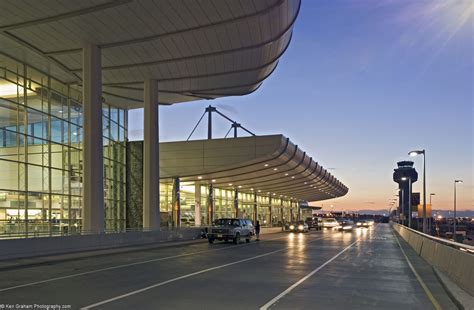 Ted Stevens Anchorage International Airport Concourse C & Arrivals Hall ...