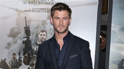 Chris Hemsworth Eyes ‘Men in Black’ Spinoff — Variety | Chris hemsworth ...