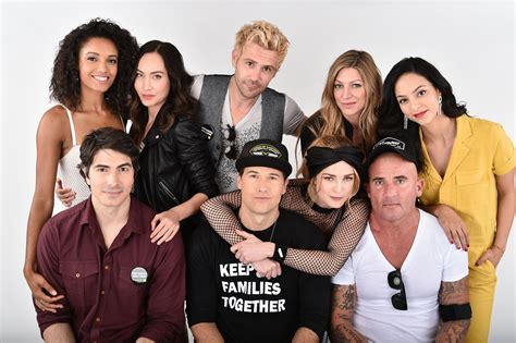 Matt Ryan with Legends of Tomorrow Cast - Constantine (NBC) foto (41477915) - Fanpop - Page 16