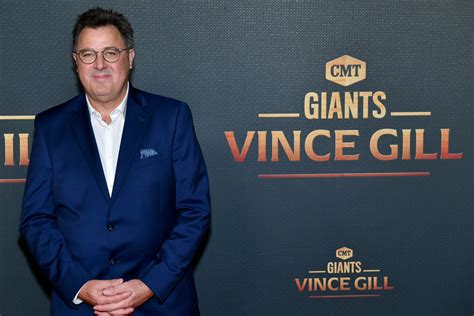 Preview: CMT Giants: Vince Gill