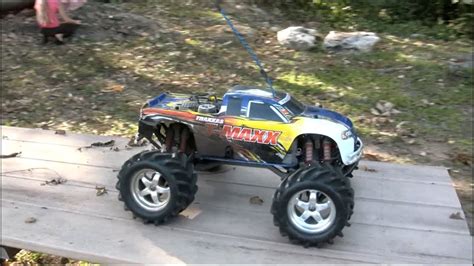 Traxxas T-Maxx 2.5 Nitro RC Truck Fun - YouTube