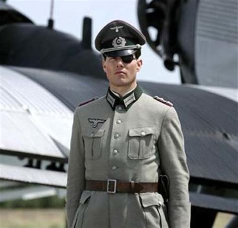 Tom Cruise on "Valkyrie" Set - Photo 1 - Pictures - CBS News