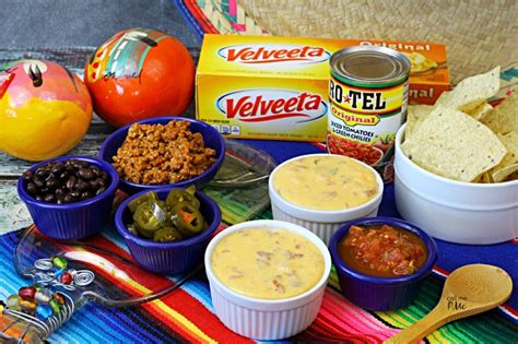 FAMOUS QUESO DIP RECIPE