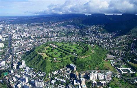 Punchbowl crater | National cemetery, Honolulu oahu, All about hawaii