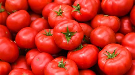 What Are Early Girl Tomatoes And How Did They Get Their Name?