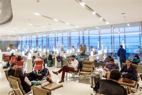 5 Insider Tips for Getting into the World's Best Airport Lounges ...