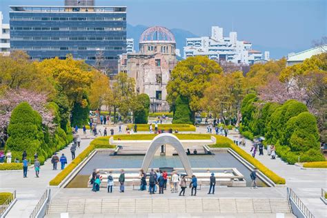 Una visita al Parque Memorial de la Paz de Hiroshima | Viaje a japón, Monumento de la paz de ...