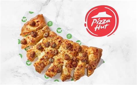 Pizza Hut Adds Beyond Meat to Permanent Delivery Menu in UK | VegNews