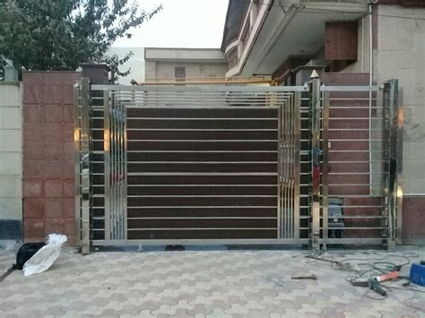 Silver Stainless Steel Automatic Sliding Main Gate Designs For Residential at Rs 1500/square ...