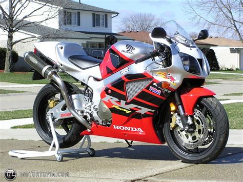 Honda RC51 | Sport Bikes, Racing Bikes, Motorcycle Bike